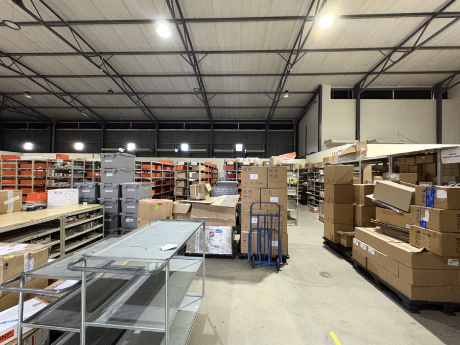 To Let commercial Property for Rent in Montague Gardens Western Cape